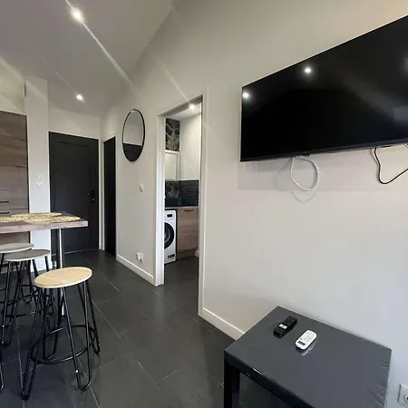 T2 Avec Piscine Et Parking, Cap D'agde - Fr-1-249-430 아파트 아그