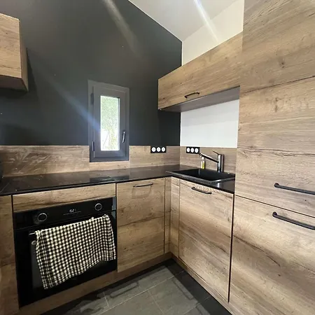 T2 Avec Piscine Et Parking, Cap D'agde - Fr-1-249-430 *